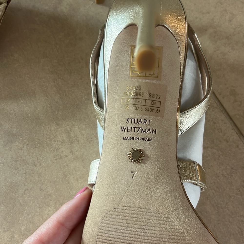 Stuart Weitzman - Picture 3 of 8
